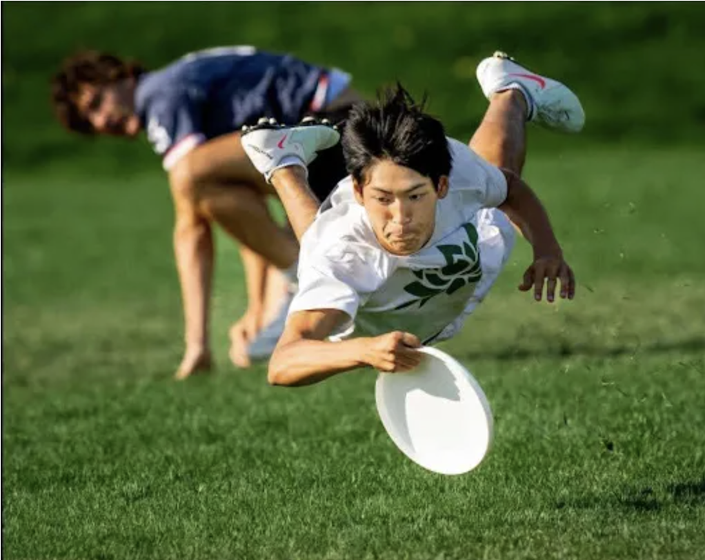 Lexington High School senior signs with professional ultimate Frisbee team